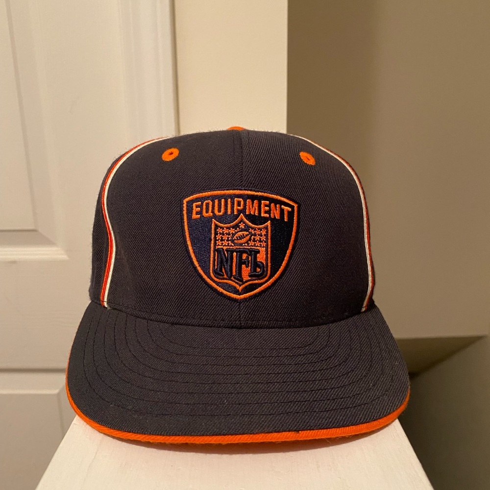 Chicago Bears NFL Embroidered Team Color NFL Equipment and Bears fitted Logo Hat